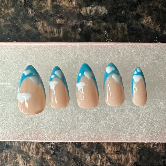 “Cloud 9” Press On Set by LoveScottiNails - Picture 2 of 3